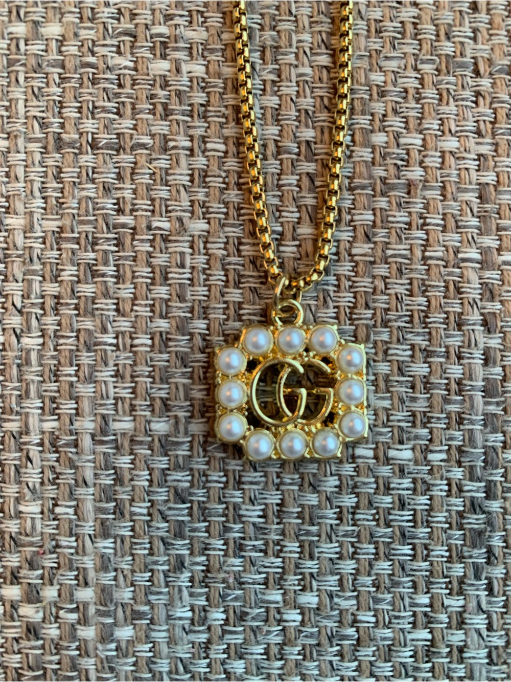 GG Gold tone white beaded Square Pendant Necklace NWT